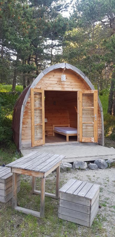 Camping La Chabannerie Hotell Saint-Martin-de-Clelles Exteriör bild
