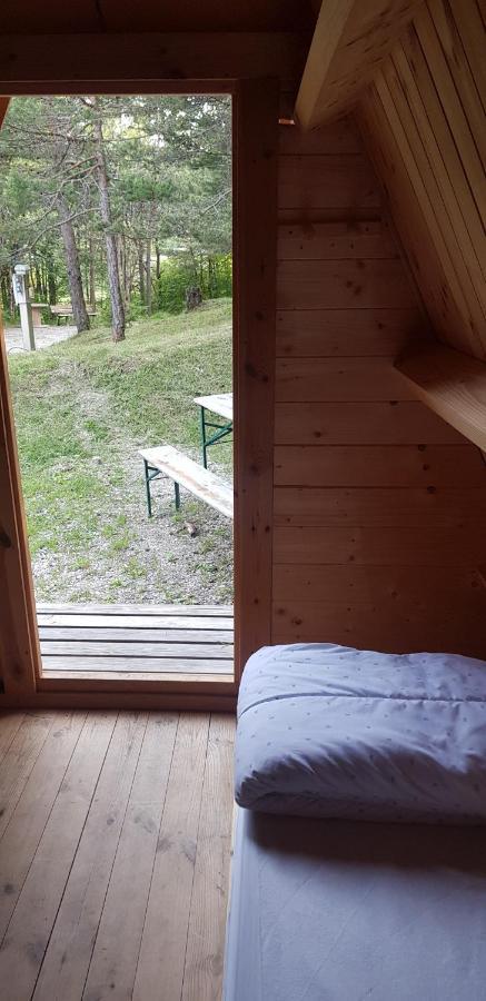 Camping La Chabannerie Hotell Saint-Martin-de-Clelles Exteriör bild